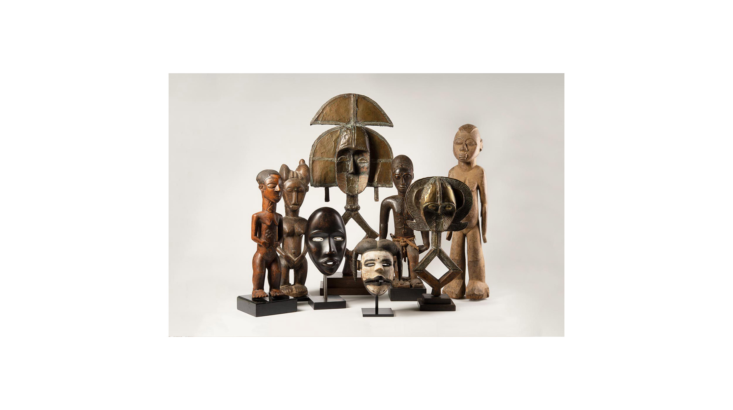 Ancient sculpture set