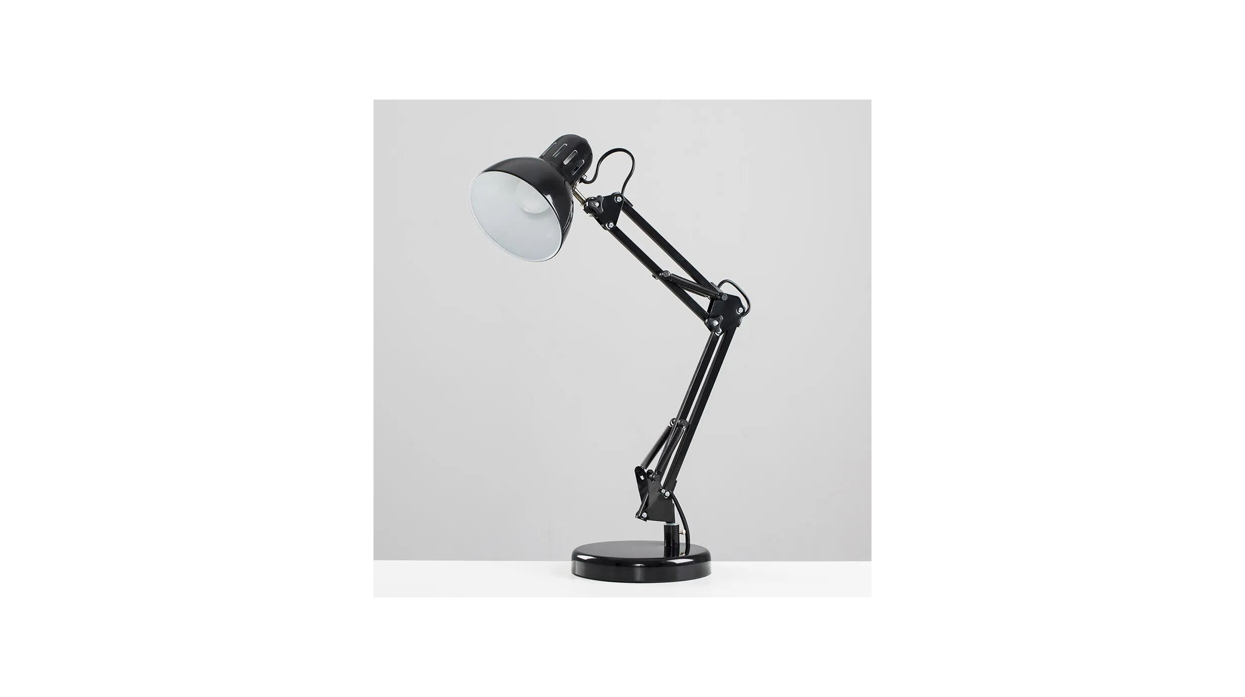Adjustable table lamp