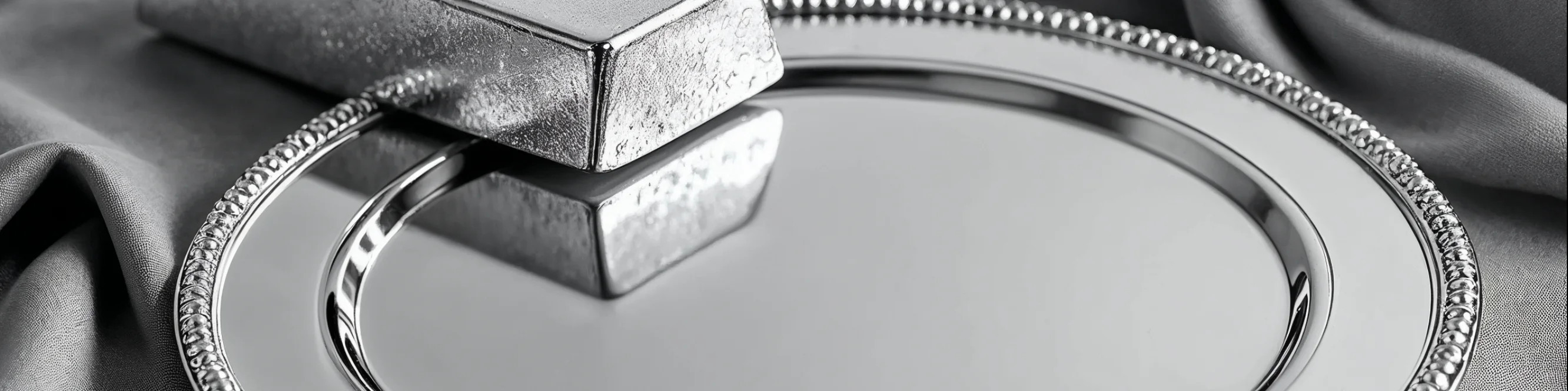 Срібло у MIRONOVA ART - сервірування з точністю і блиском.