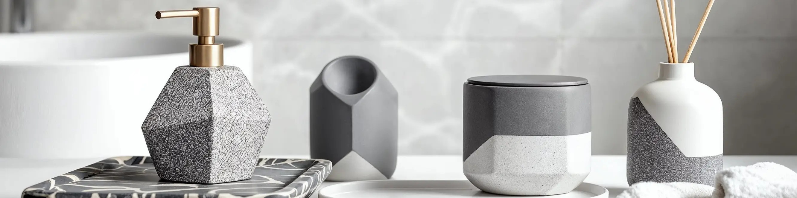 Unusual bath accessories at MIRONOVA ART – bold design solutions.