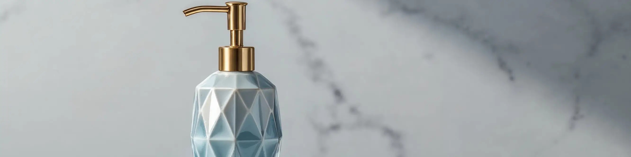 Soap dishes and dispensers – a choice at MIRONOVA ART.